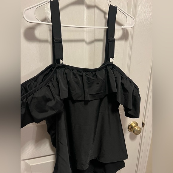 42 AVENUE Ruffle Tankini Top - black retails $89.00 NWT size 28 - Picture 5 of 11